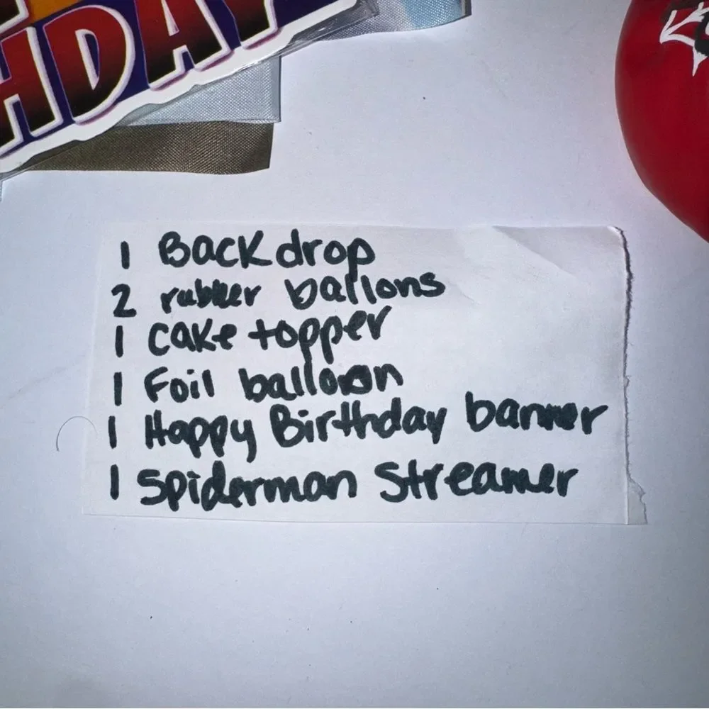 7 piece Spider-Man Themed Birthday Party Supplies Set